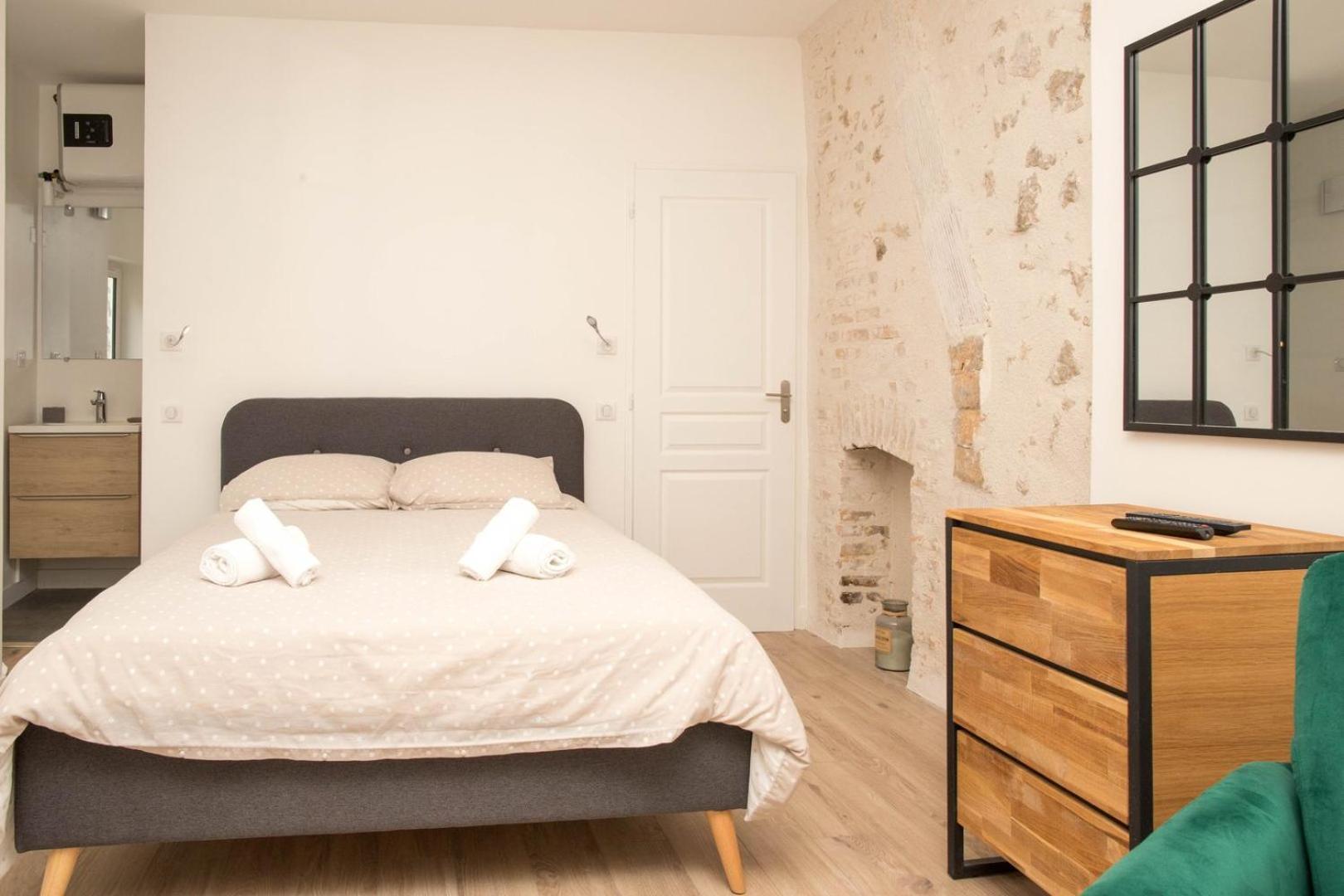 Grand Studio Industriel Dans Le Centre Historique Apartment ปัวติเยร์ ภายนอก รูปภาพ